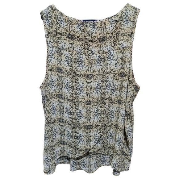 Torrid envelope back tank - Picture 2 of 2